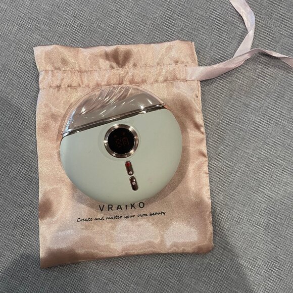 Vraiko LED Gua Sha Facial Tool Heat & Vibration Face Massager - Picture 2 of 2